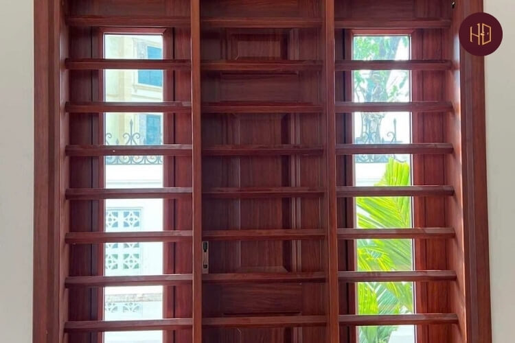 song-cua-so-go-vuong